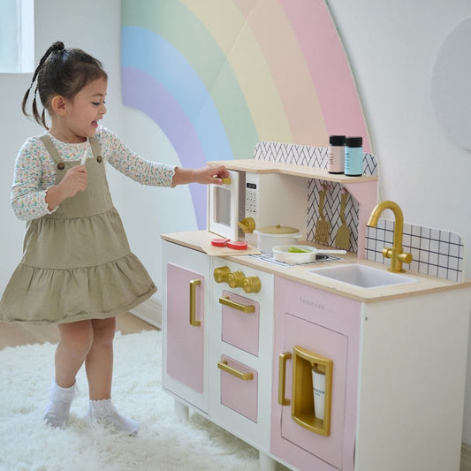 Little Chef Hampton Wooden Play Kitchen with Ice Dispenser & Sink - Pink