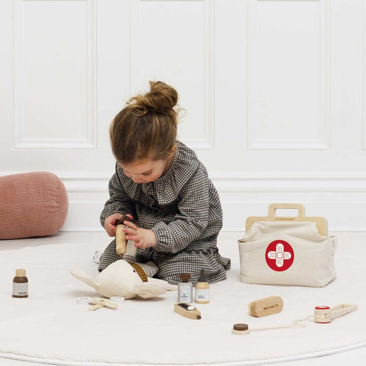 10 Piece Animal Vet Pretend Play Set