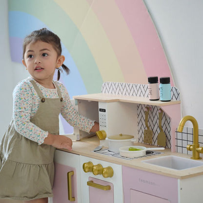 Little Chef Hampton Wooden Play Kitchen with Ice Dispenser & Sink - Pink