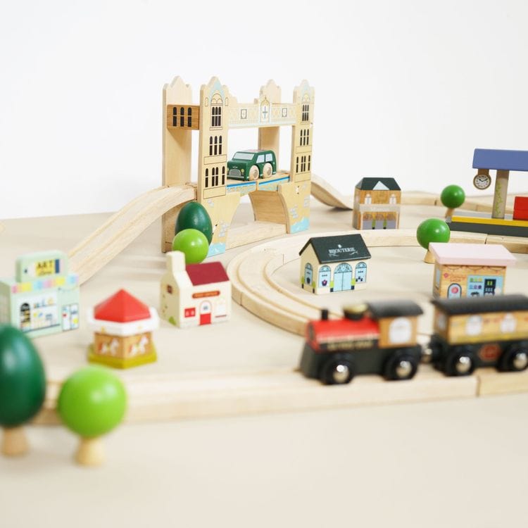 London Wood Train Set – 120 Pieces