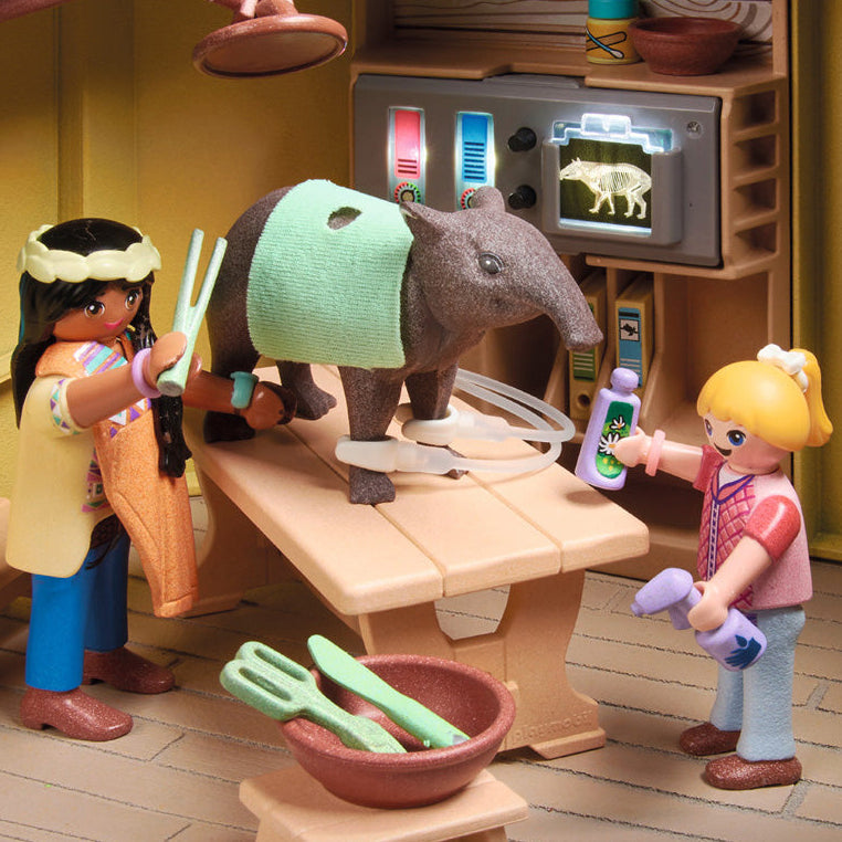 Wiltopia Animal Care Station Playset