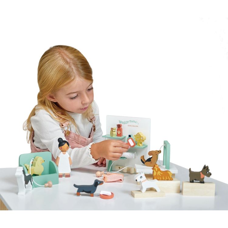 Wooden Waggy Tails Dog Salon Set